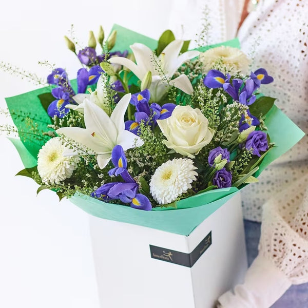 (Interflora) CCHTBL0100I Brilliant Blue and White Bouquet - €68