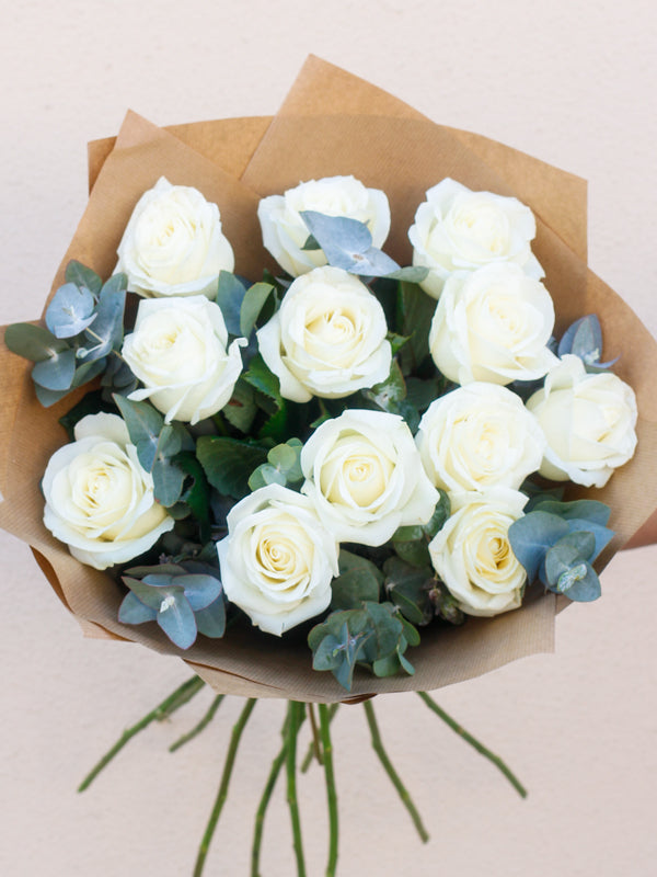 12 White Rose Hand-tied