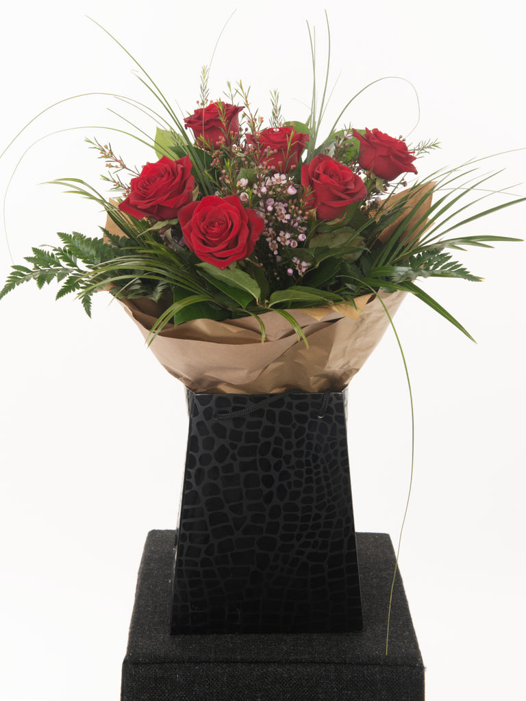Red Roses 6x ❤️