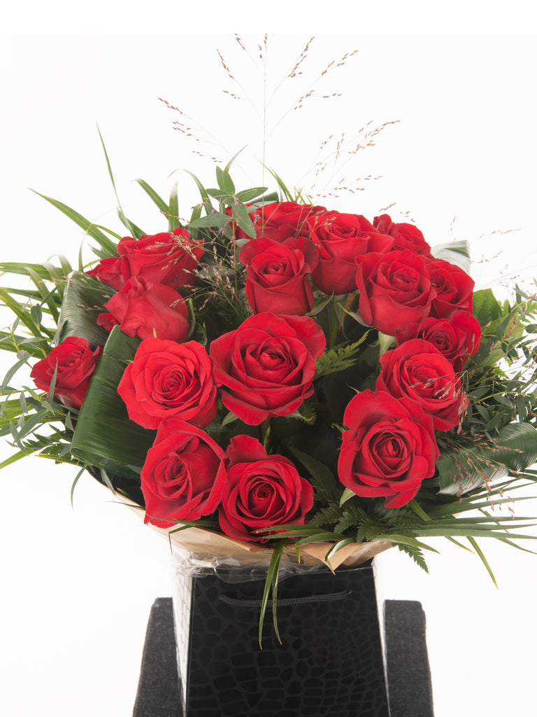 Red Roses 18x ❤️
